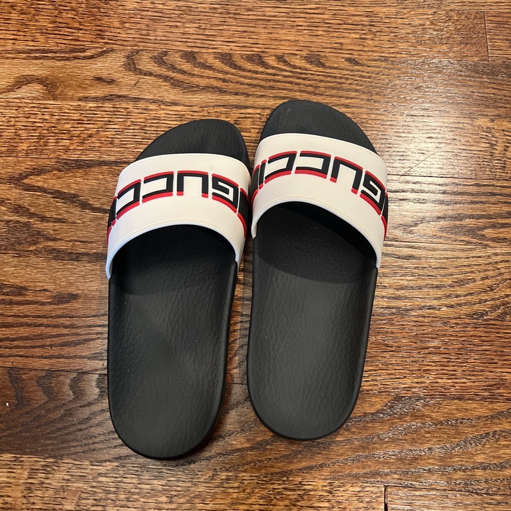Gucci slides